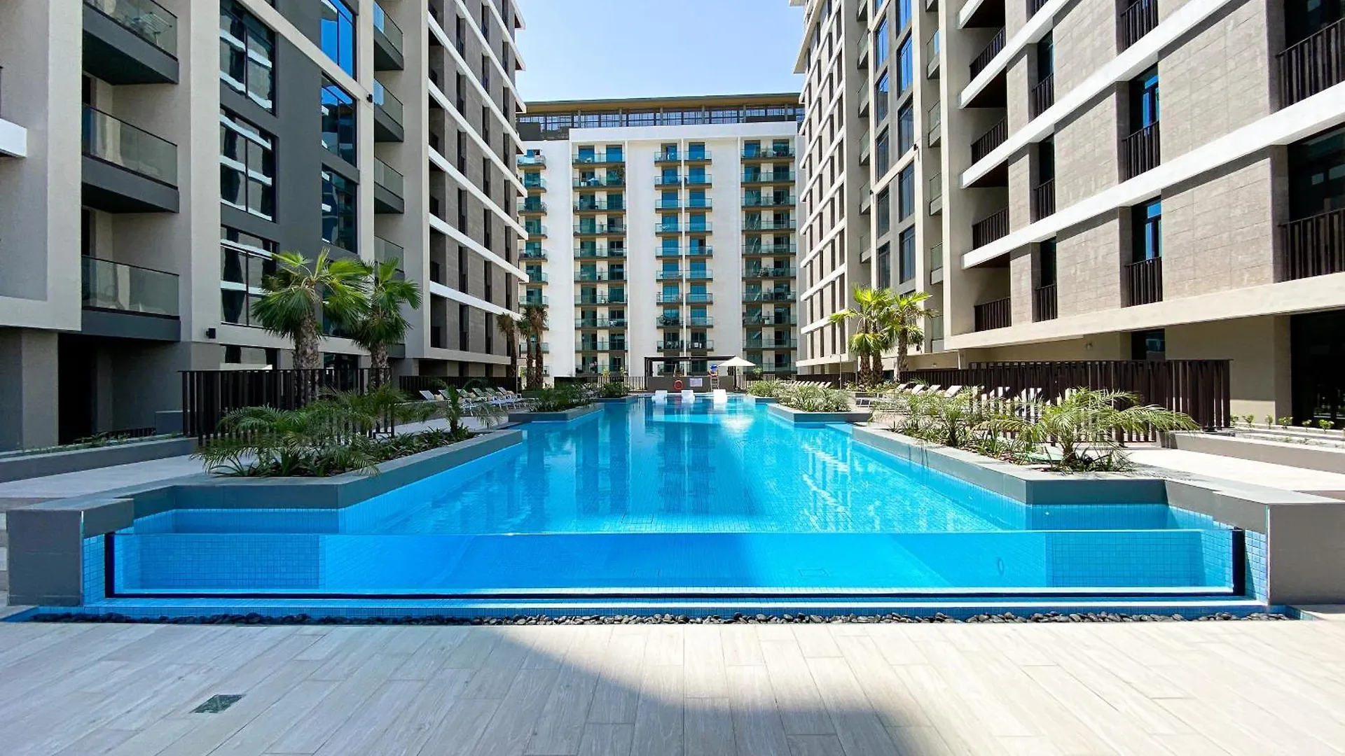 Wilton Terrace Charm- Stylish 1-Bedroom In Mbr City With A Pool View Dubai United Arab Emirates