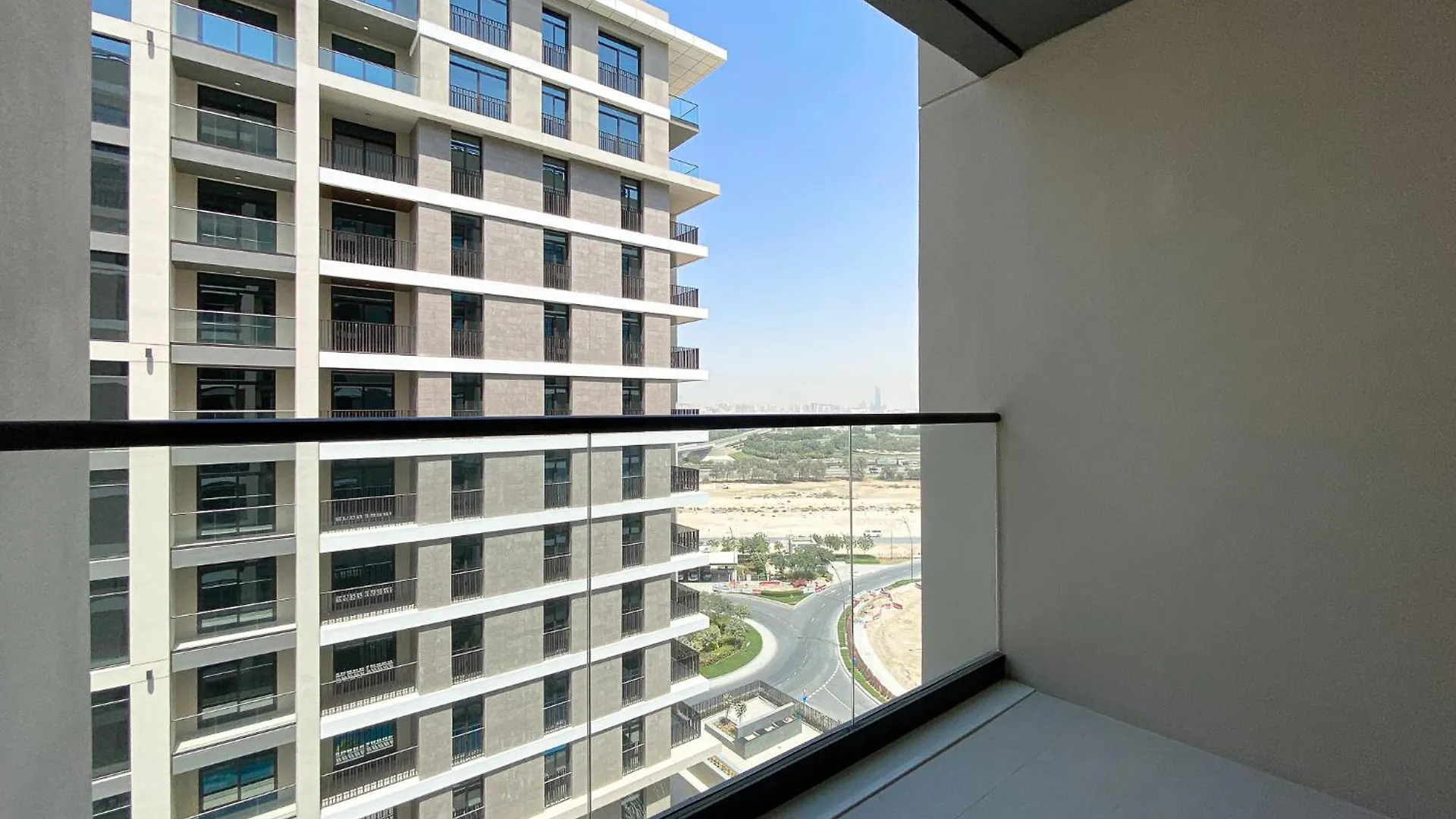 Wilton Terrace Charm- Stylish 1-Bedroom In Mbr City With A Pool View Dubai