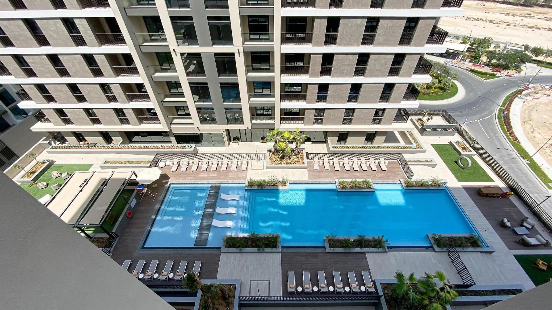 Wilton Terrace Charm- Stylish 1-Bedroom In Mbr City With A Pool View Dubai 0*,