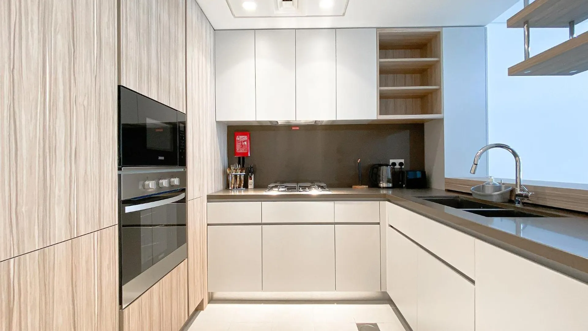 Apartment Wilton Terrace Charm- Stylish 1-Bedroom In Mbr City With A Pool View Dubai
